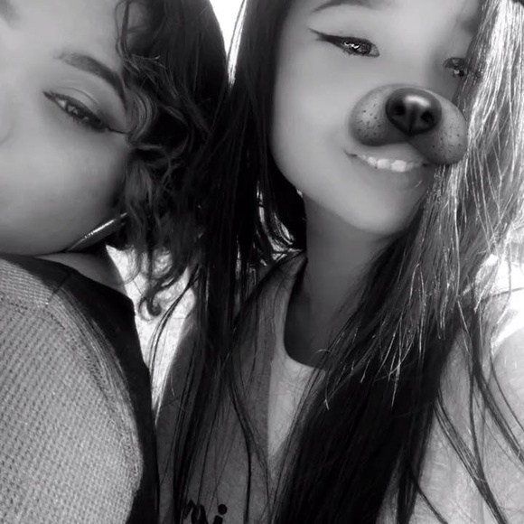 Meet your Posher, Jennifer - Picture 1 of 1